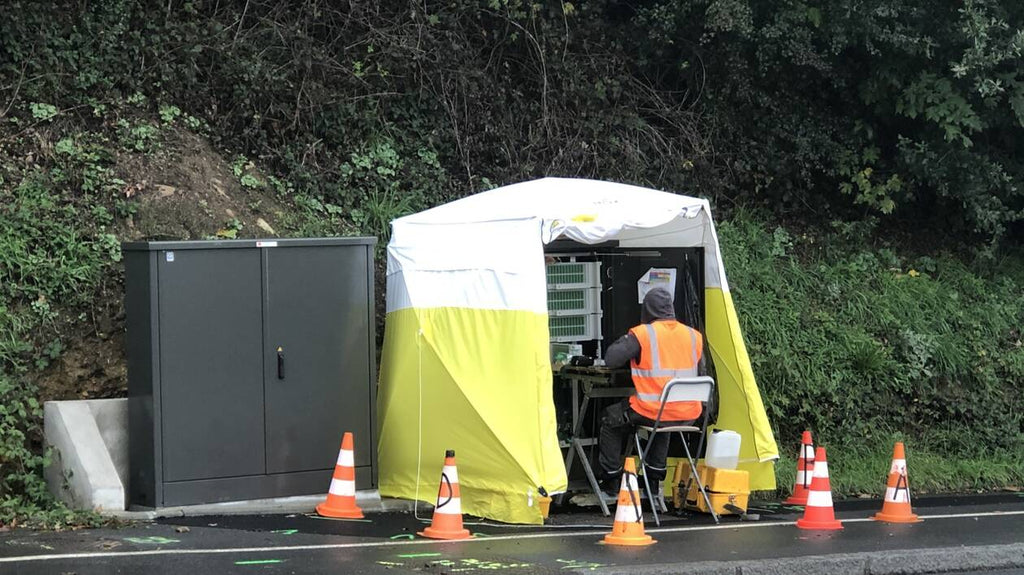 Installer la fibre en période de forte chaleur : les risques que les pros sous-estiment